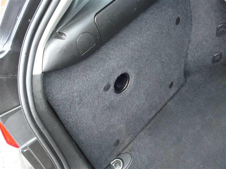 Alfa Romeo 156 RST2 1,8 TS SW - Subwooferen til Bose anlæget billede 10