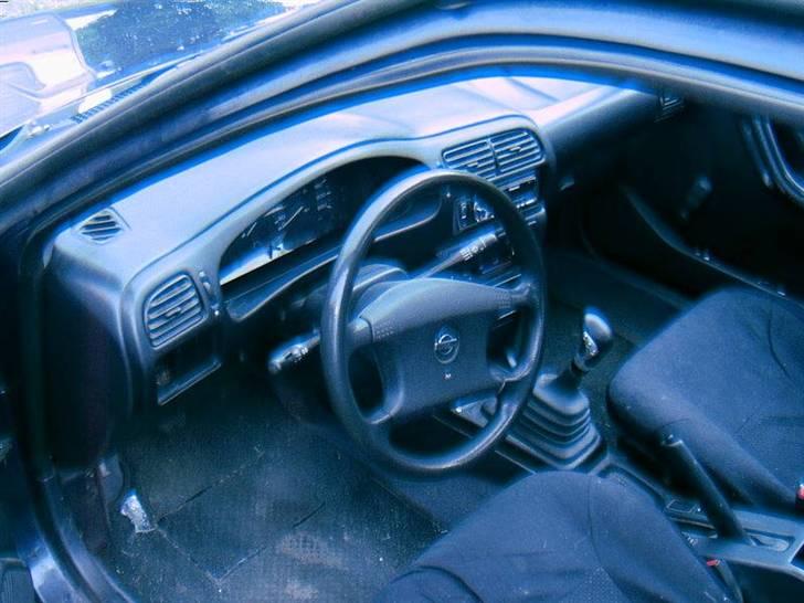 Nissan Sunny "Solgt" billede 14