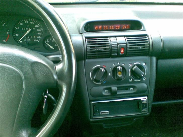 Opel Corsa B X1,5DTL *SKROTTET* billede 8