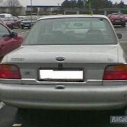 Ford Escort Sedan