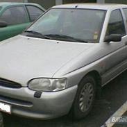 Ford Escort Sedan