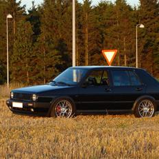 VW Golf 2 Limited