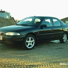 Ford Mondeo RS V6