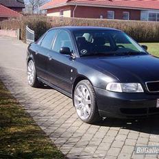 Audi a4 limousine