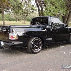 Ford Lightning SOLGT...