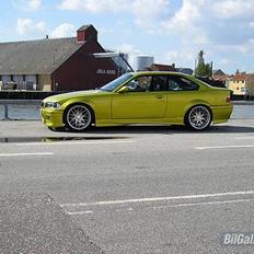 BMW 320i coupé(e36/e46/e39)