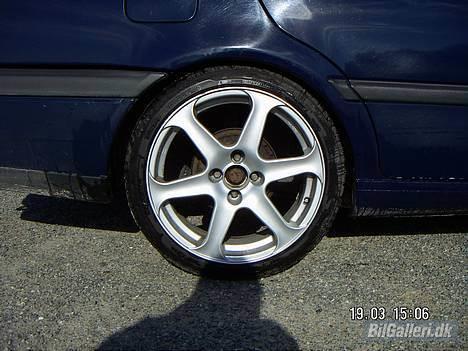 VW 1,8 cl - Her er så mine små fælge med 215/40-17 yokohamaDÆK billede 5