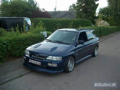 Ford RS2000 - SOLGT... - Den ser lidt mat ud her, men det er billederne der snyder...!!! billede 2