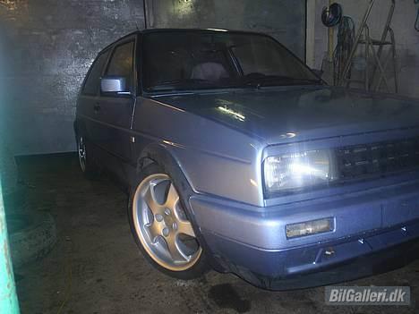 VW Golf II - Bare lige for at se de 17" på bilen.... Ser nu okay ud.. billede 7
