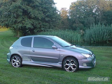 Peugeot 206 - nye billeder 05/09-06 billede 1