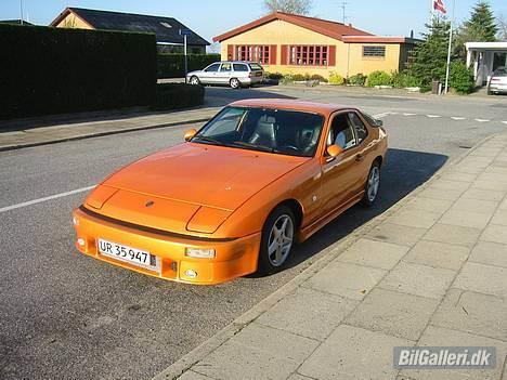 Porsche 924   - Her monteret med 15" og front fra 911 billede 7