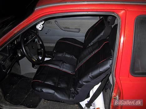 Opel kadett - Mine dejlige "Læder" sæder billede 10
