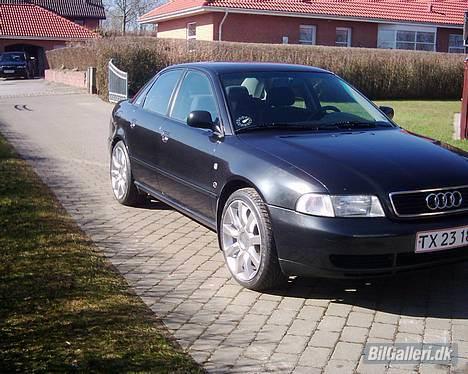 Audi a4 limousine - Forfra Side billede 3