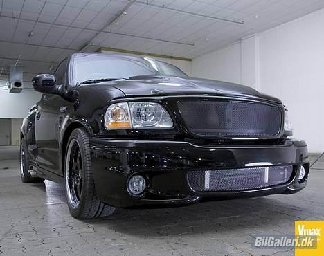 Ford Lightning SOLGT... - Ja, så er den godt shinet op... billede 1