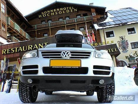 VW Touareg V10 *Solgt* - Skiferie Hochsölden 2005 (Hotellet vi boede på i baggrunden) billede 8