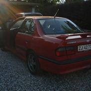Nissan Primera SRI