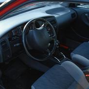 Nissan Primera SRI
