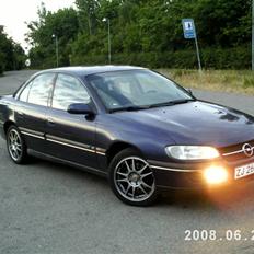 Opel Omega // SOLGT