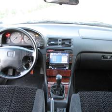 Honda Accord 2.0i LS SOLGT!