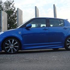 Suzuki Swift GL-A Solgt