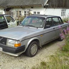 Volvo 240 TURBO "PROJEKT"