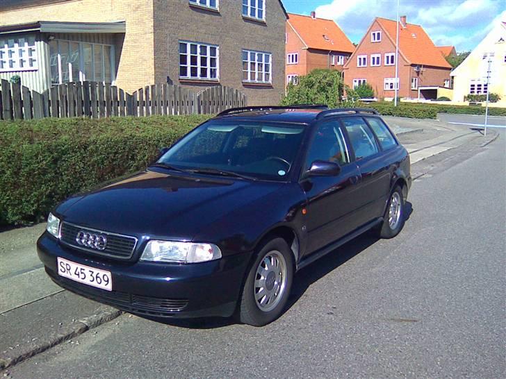 Audi A4 Avant 1,8T *SOLGT* billede 2