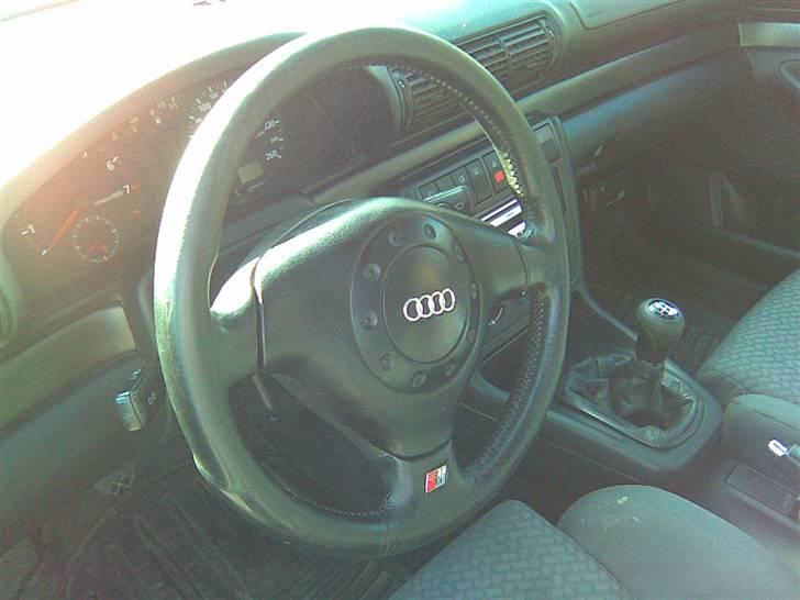 Audi A4 Avant 1,8T *SOLGT* - S-line rat i læder.. dejlig detalje.. billede 3