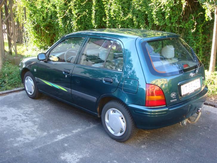 Toyota Starlet 1,3 XLI S *Solgt* billede 1