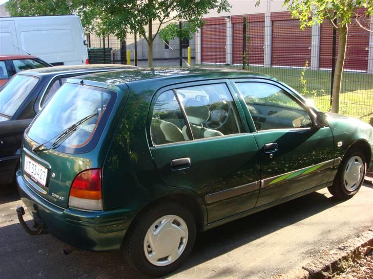 Toyota Starlet 1,3 XLI S *Solgt* billede 2