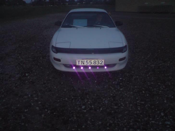 Toyota celica 20V blacktop SOLGT - det ser nu ret nice ud med de UV-dioder. :) billede 12