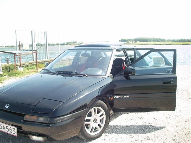 Mazda 323F billede 7