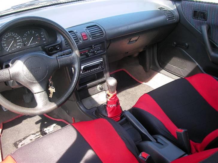 Mazda 323F billede 9