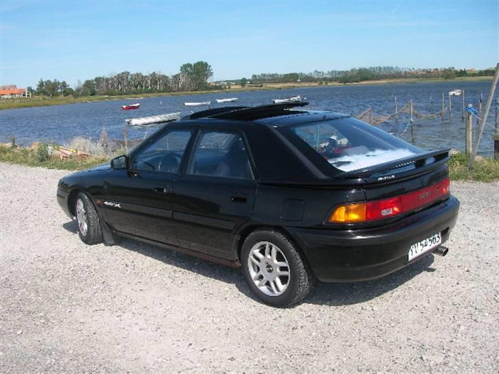 Mazda 323F billede 14