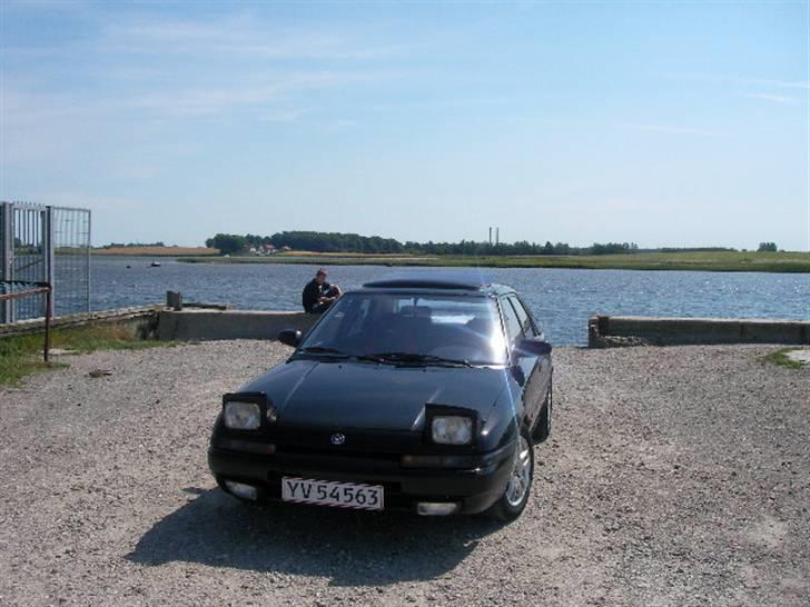 Mazda 323F billede 15