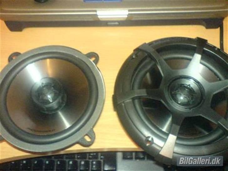 Mazda 323F billede 18