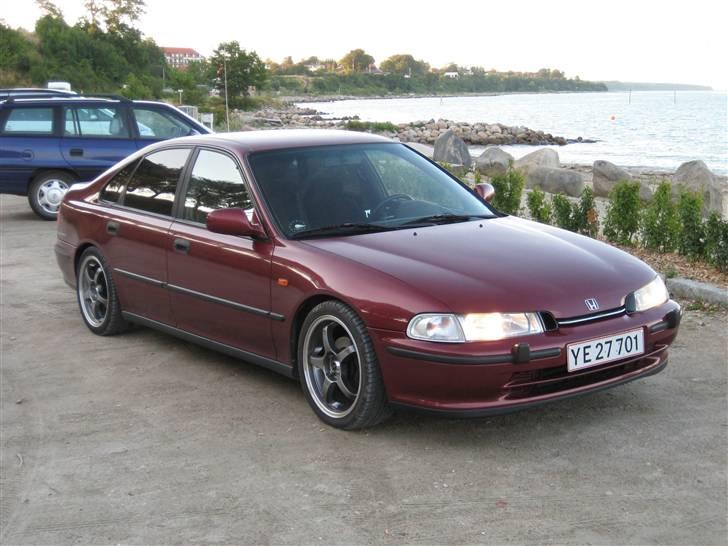 Honda Accord 2.0i LS SOLGT! billede 2