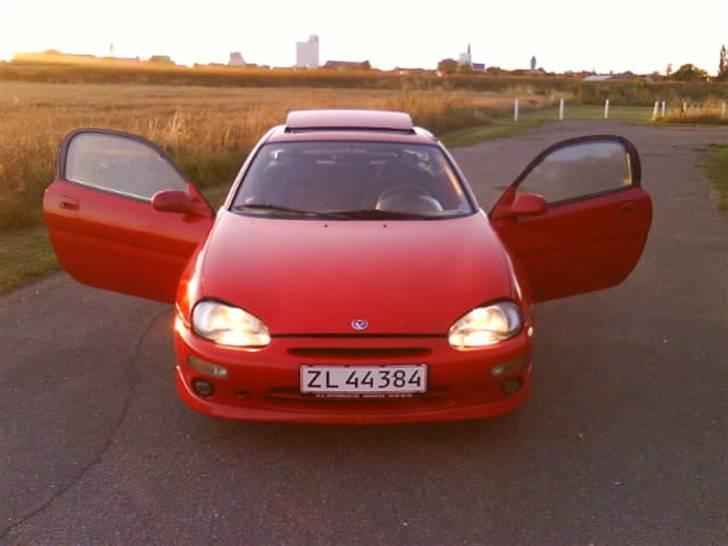 Mazda MX3 solgt billede 10