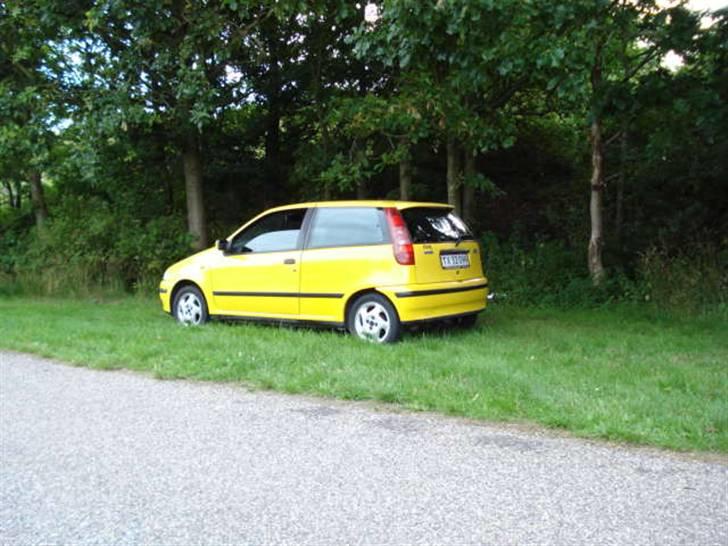 Fiat Punto Sporting 16V*solgt* billede 2