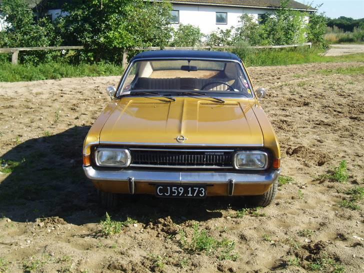 Opel Commodore A Coupé billede 2