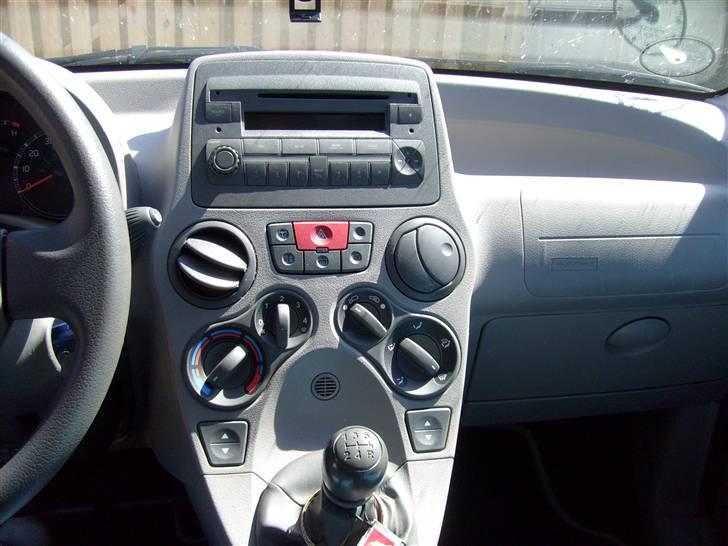 Fiat Panda 1,2 dymanic SOLGT. billede 9