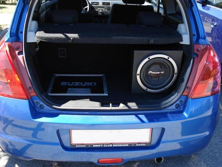 Suzuki Swift 1,3 DDIS [Solgt] billede 4