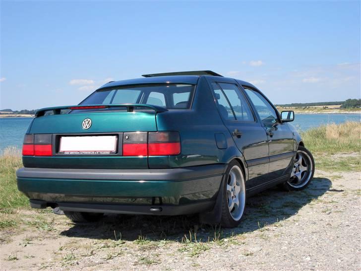 VW Vento solgt billede 10