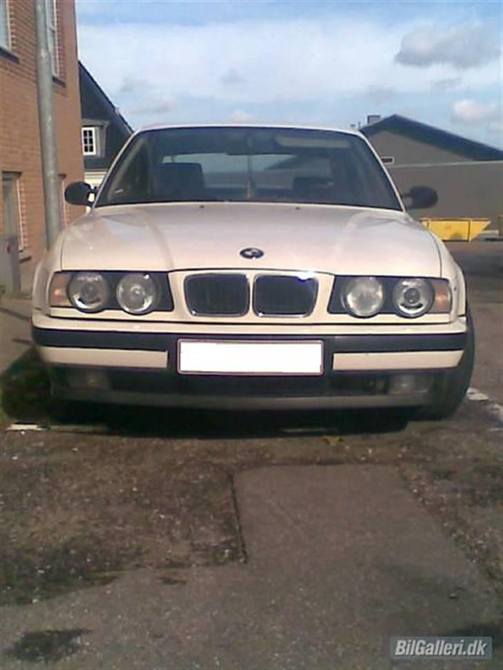 BMW 520i med 3.0i ---SOLGT--- billede 7