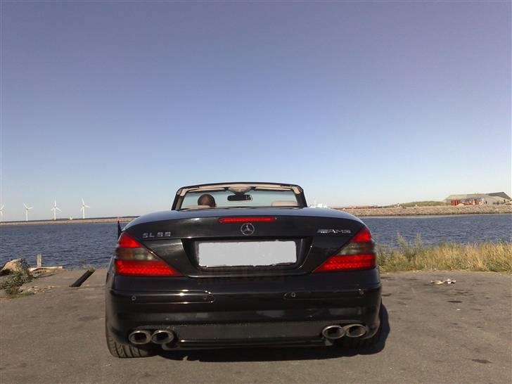 Mercedes Benz SL 55 AMG V8 ** SOLGT ** - Hmm bred er den,  kan virkelig larme som et Tordenvejr når der gives gas.. billede 4