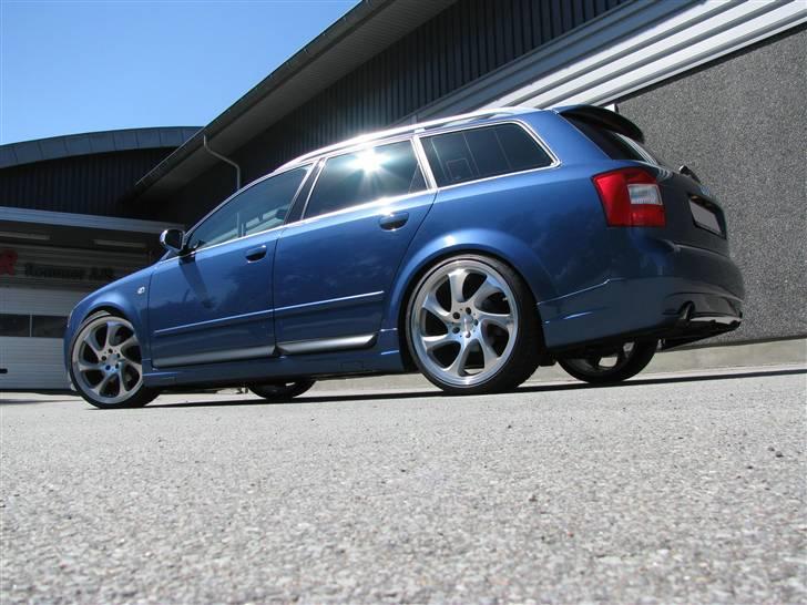 Audi A4 Avant 1,8T Quattro < billede 16