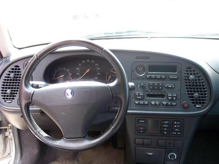 Saab 900 Turbo Talladega - Sådan ser en god førerplads ud. billede 7