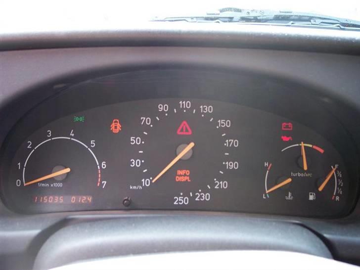 Saab 900 Turbo Talladega - Prøv at kigge på kilometer-tælleren. billede 8