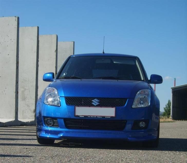 Suzuki Swift GL-A Solgt billede 2