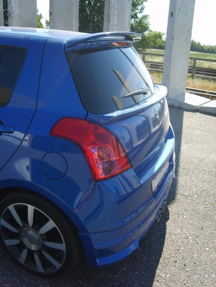 Suzuki Swift GL-A Solgt billede 6