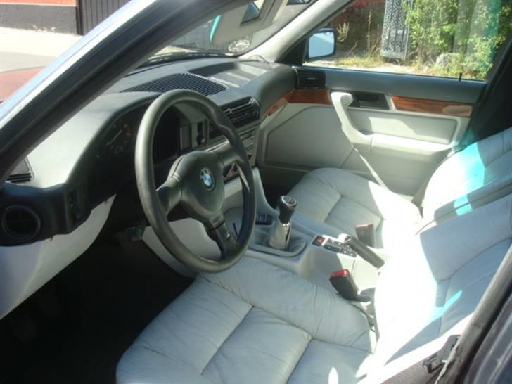 BMW 525i SOLGT billede 8